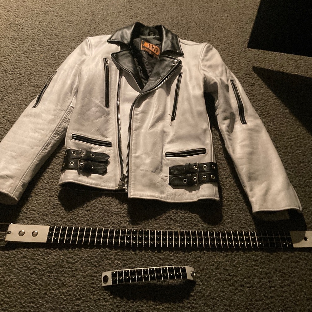 1982 WHITE Biker Jacket Leather (black trim, zip-out liner), mens 38, belt,cuff